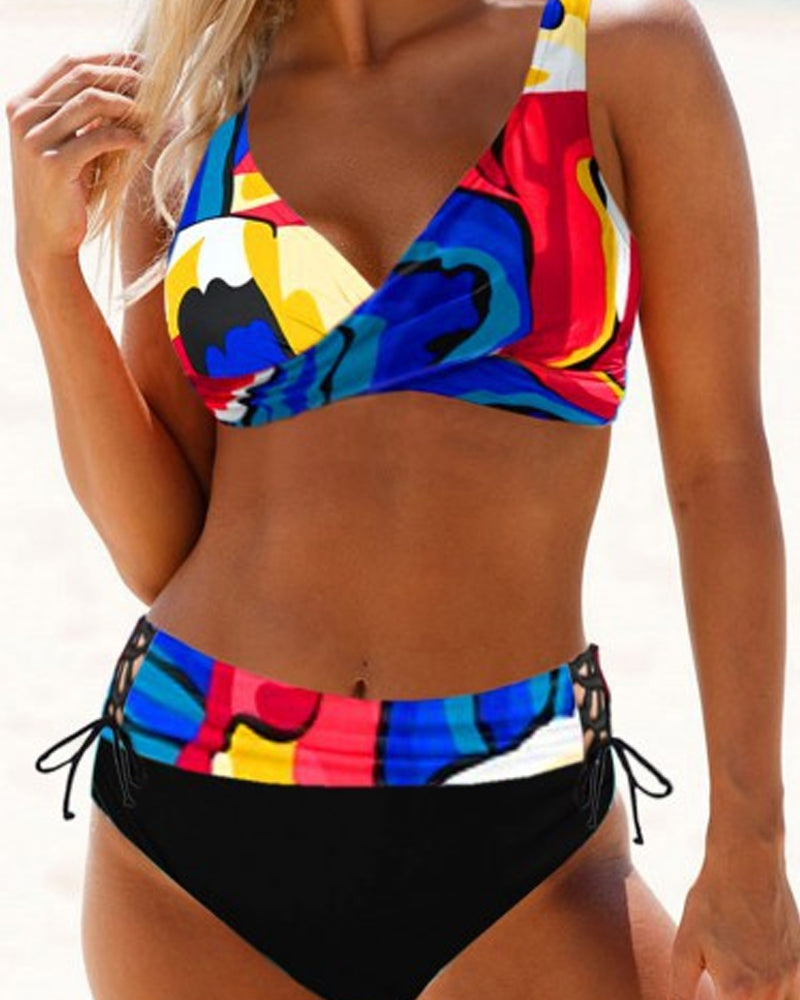 Eva – Farbiger und fröhlicher Bikini